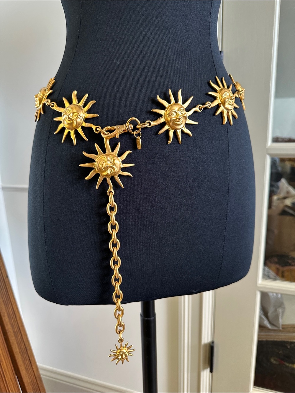 Vintage Gold Sun Motif Chain Belt One Size